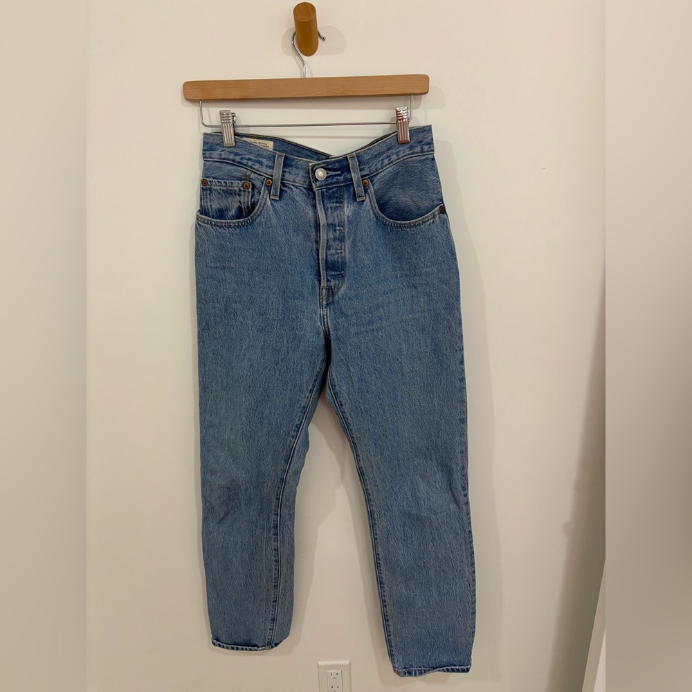 501 Levi’s Classic Blue Denim Jeans